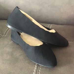 Brand new black sketchers stretch fit flats